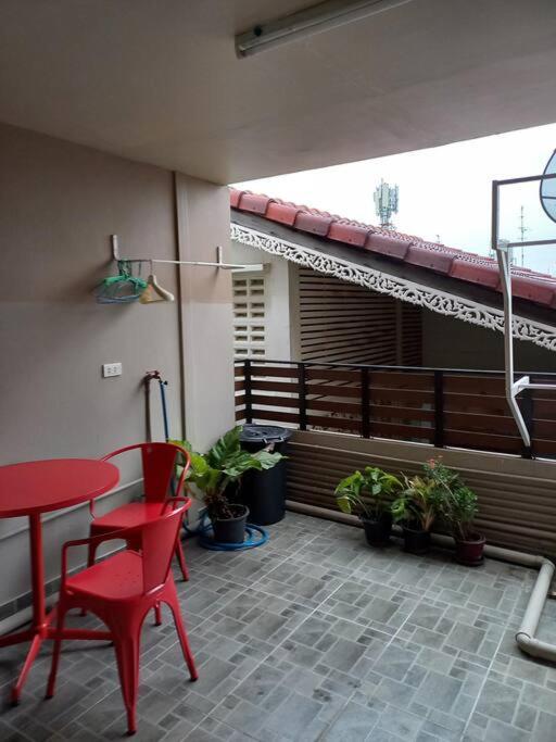 Pangsapuri Mimi Cozy Apartment- Old Town Siriraj Wanglang Market *