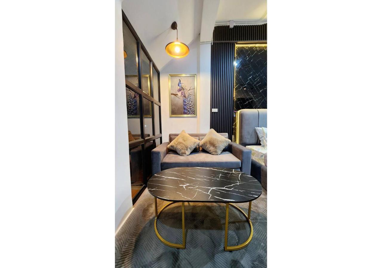 Guest house Ls 1 Lasalle House,bts,suvarnabhumi ,mega Bangna Bangkok