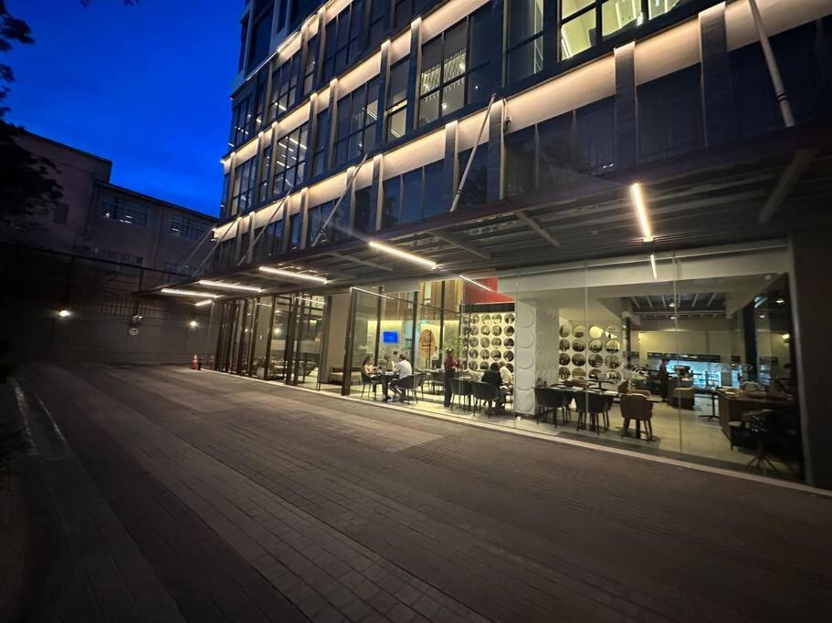 Appartement S87 新房ramada Sukhumvit Bts 1bed Gym Swimming Wifi *