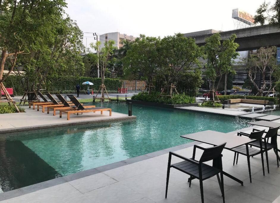 Appartement S87 新房ramada Sukhumvit Bts 1bed Gym Swimming Wifi