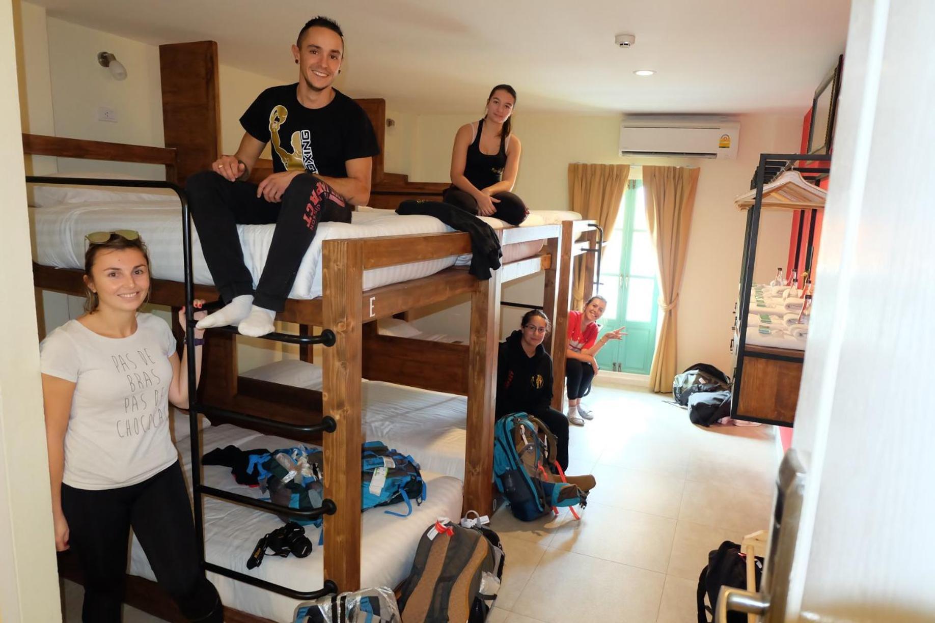 Siri Poshtel Hostel