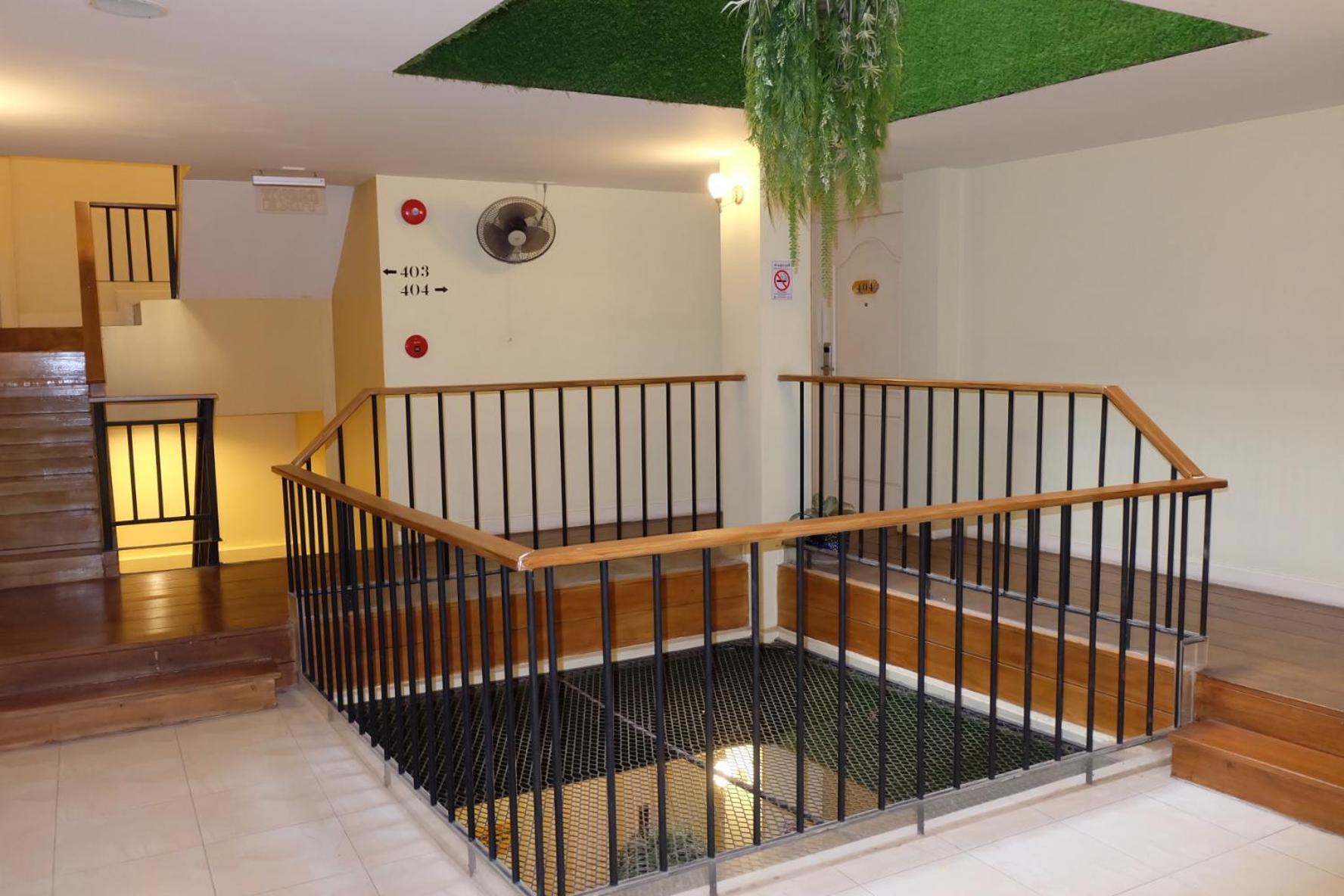 Siri Poshtel Hostel
