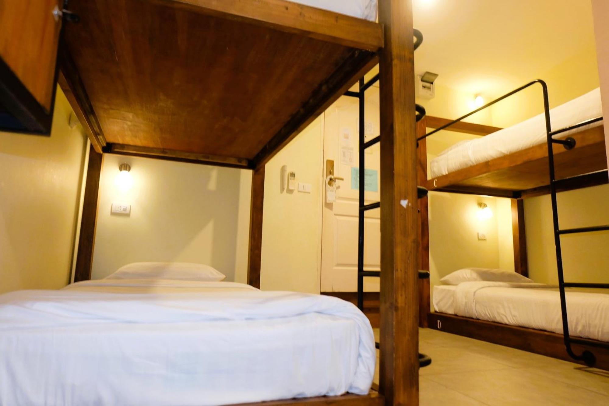 Siri Poshtel Hostel