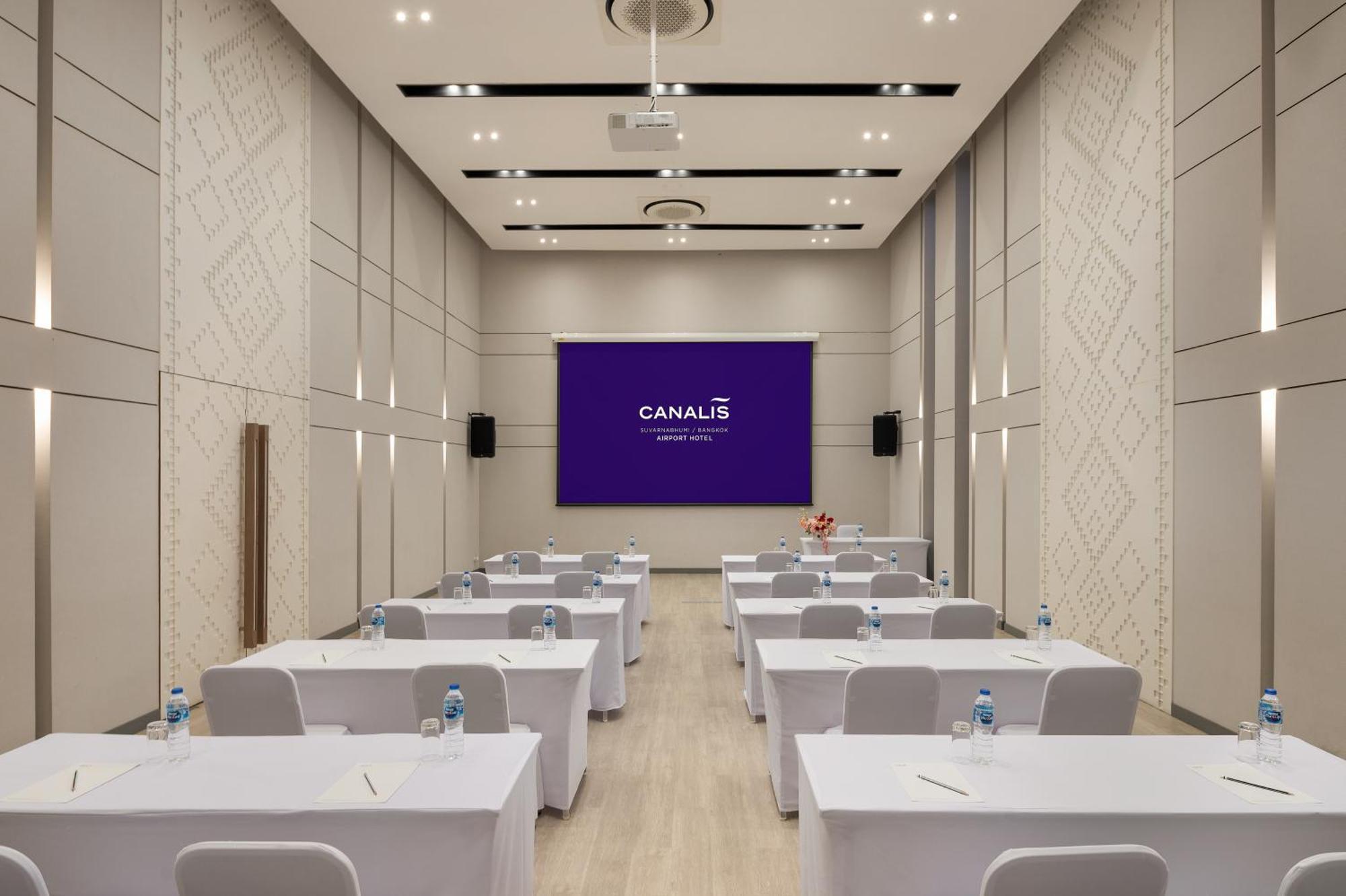 Canalis Suvarnabhumi Airport Hotel 5*