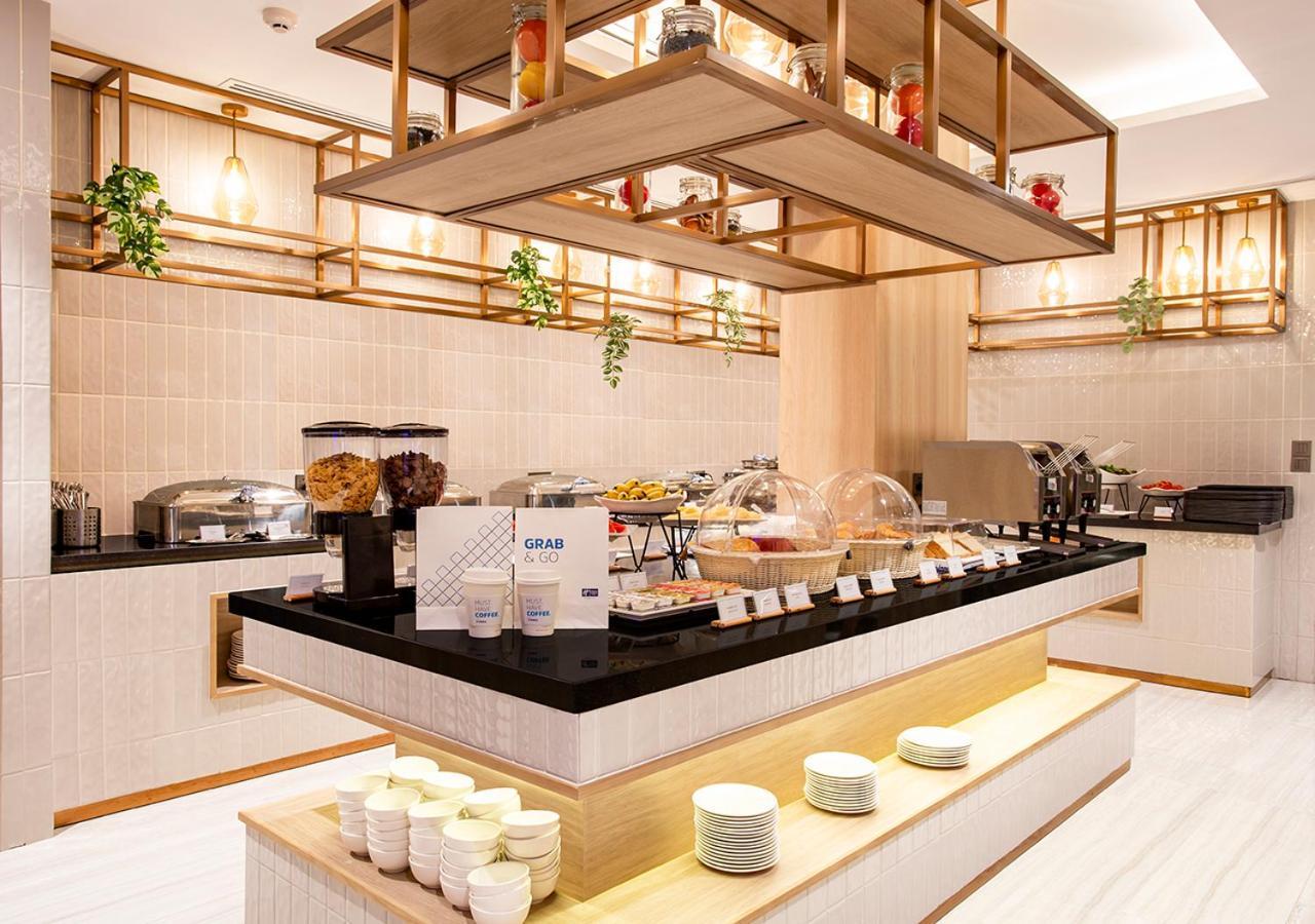 Express & Pier By Ihg Hotel