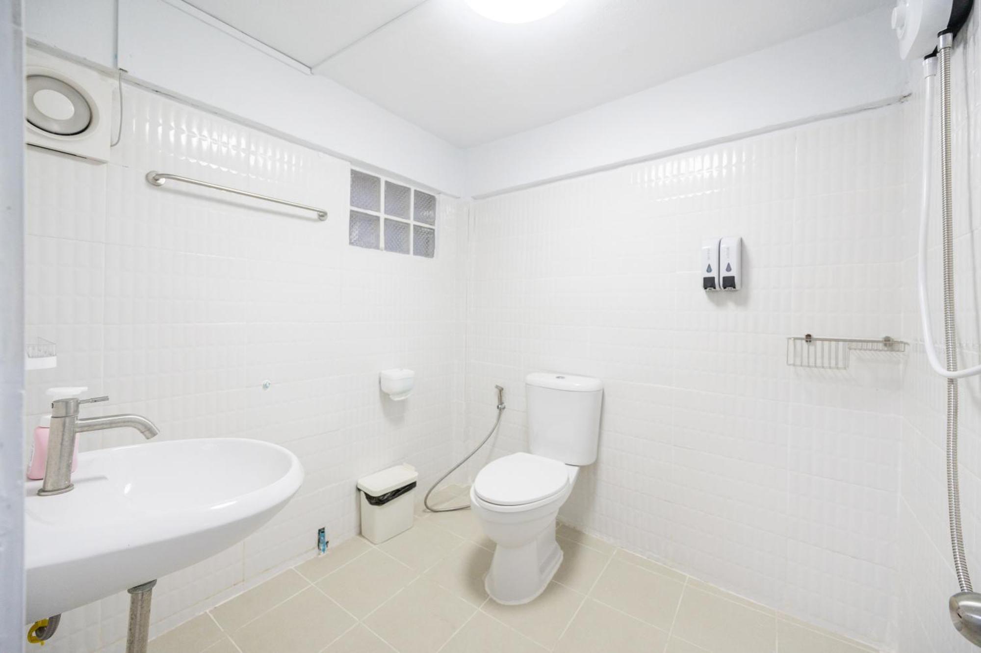 Chummy House Khaosan 10-min, Peace Haven Apartment *