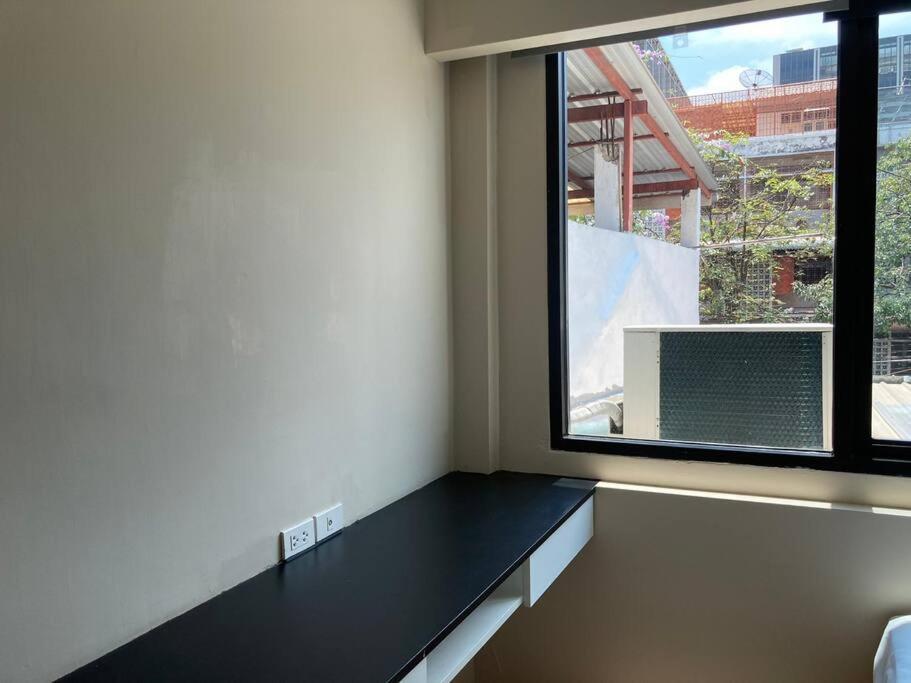 Entire Family Friendly Duplex In The Apartment