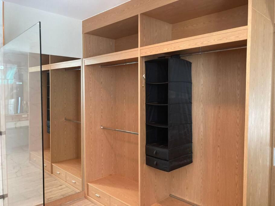Entire Family Friendly Duplex In The Bangkok