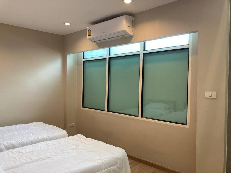 Apartment Entire Family Friendly Duplex In The Bangkok