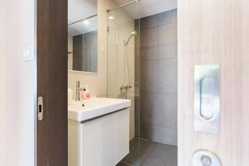 Apartment 2 Bedrooms, Bts Asok, Terminal 21, Sukhumvit