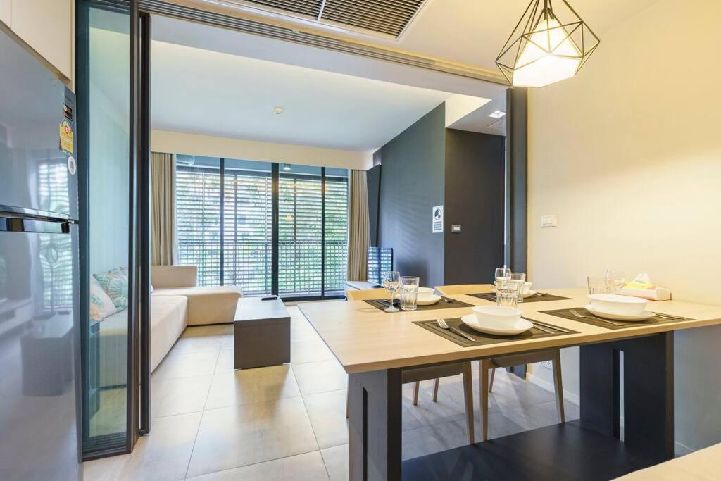 2 Bedrooms, Bts Asok, Terminal 21, Sukhumvit Bangkok