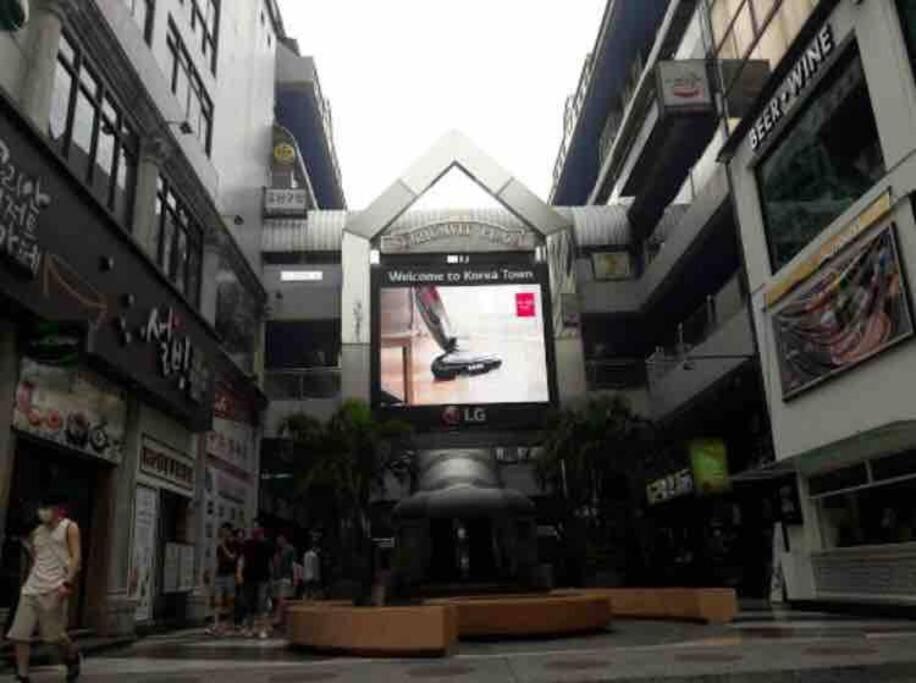 2 Bedrooms, Bts Asok, Terminal 21, Sukhumvit Apartment Bangkok