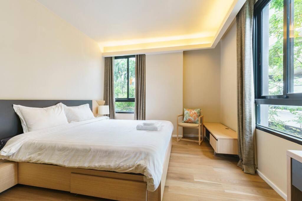 2 Bedrooms, Bts Asok, Terminal 21, Sukhumvit * Bangkok