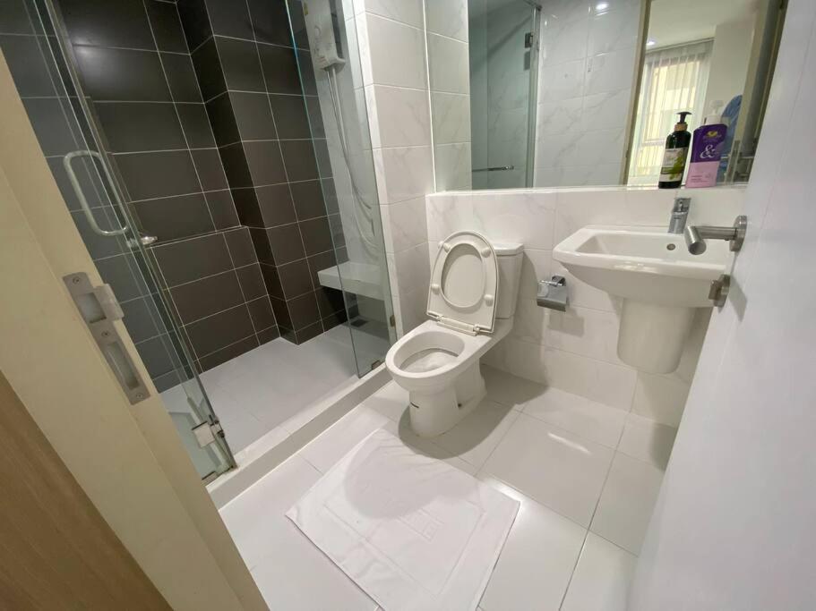 Pangsapuri Sukhumvit 50 Quiet One Bedroom Near Bts Onnut *