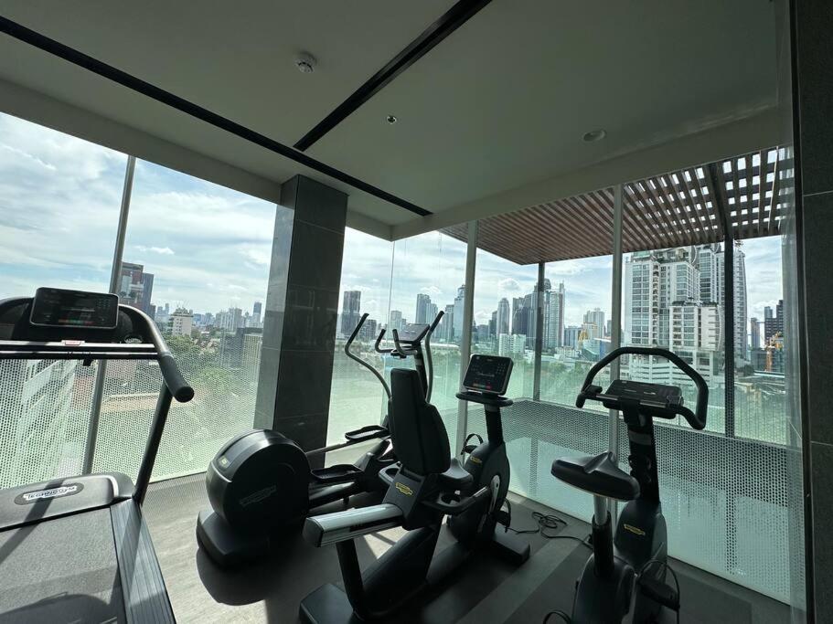S42 Sukhumvit Wyndham Garden Ekkamai Swimming Gym Bangkok