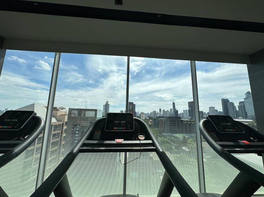 S42 Sukhumvit Wyndham Garden Ekkamai Swimming Gym Apartment Bangkok
