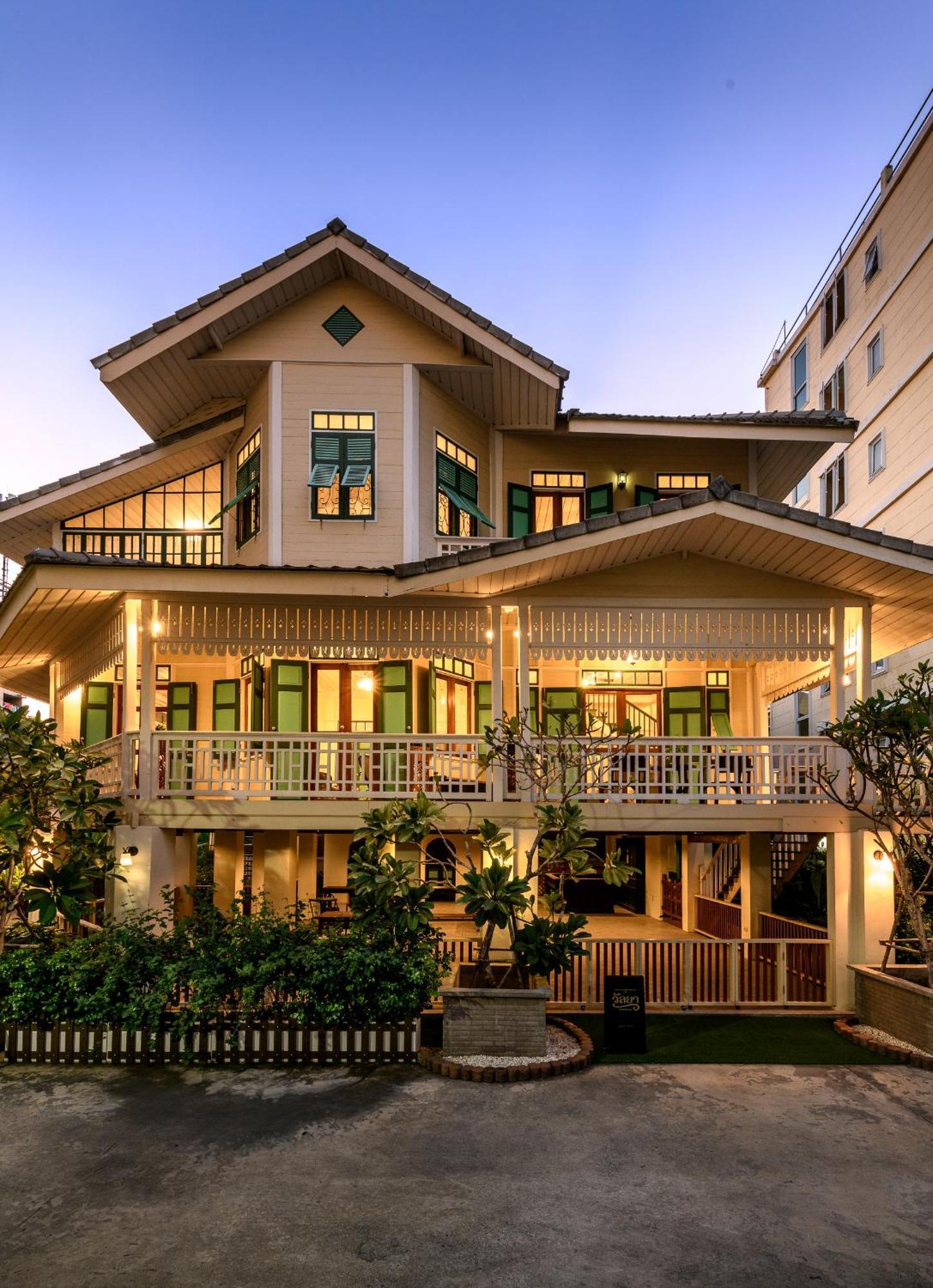 Wallaya Heritage Guest house *