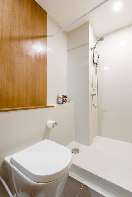 Apartment Family 2bedrooms 2br W/pool/gym/wi-fi @sathorn Bangkok