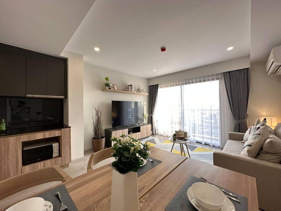 Family 2bedrooms 2br W/pool/gym/wi-fi @sathorn Apartment Bangkok