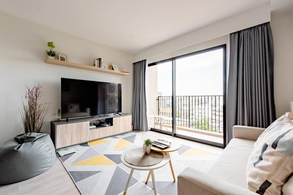 Family 2bedrooms 2br W/pool/gym/wi-fi @sathorn *