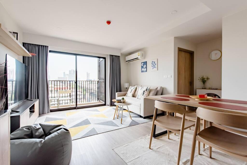 Family 2bedrooms 2br W/pool/gym/wi-fi @sathorn