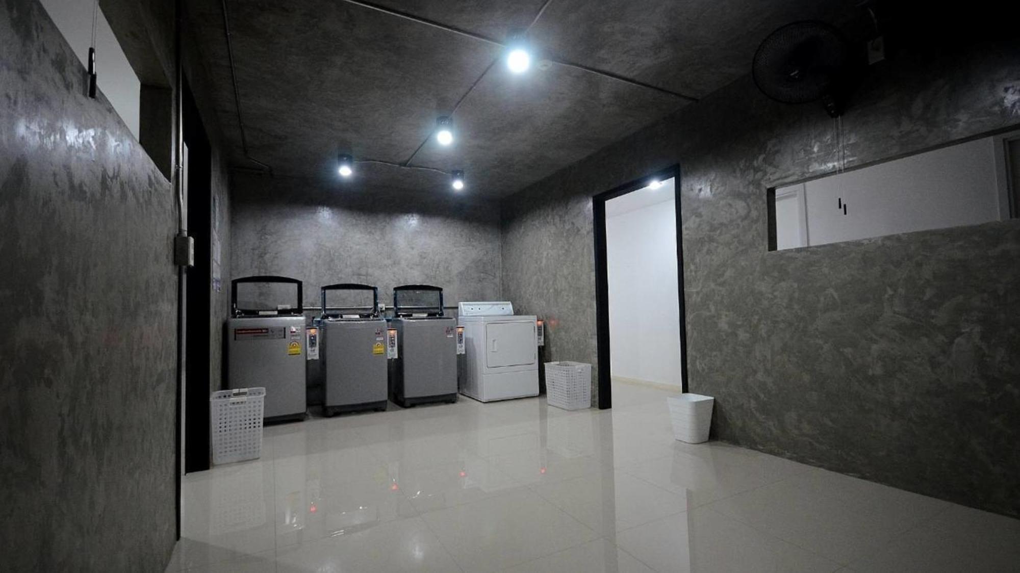 Baan Mae Suvarnabhumi Airport Apartment