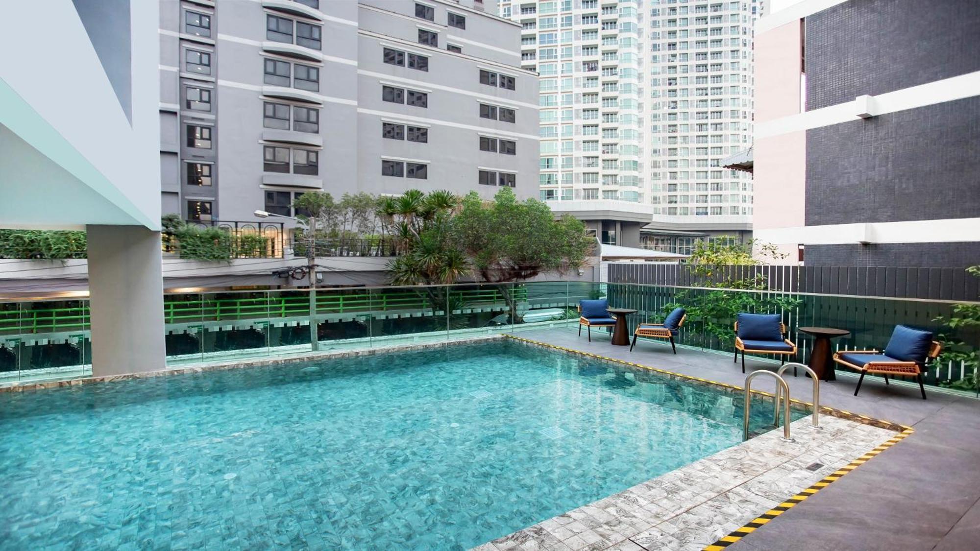 Express & Pier By Ihg Hotel 4*