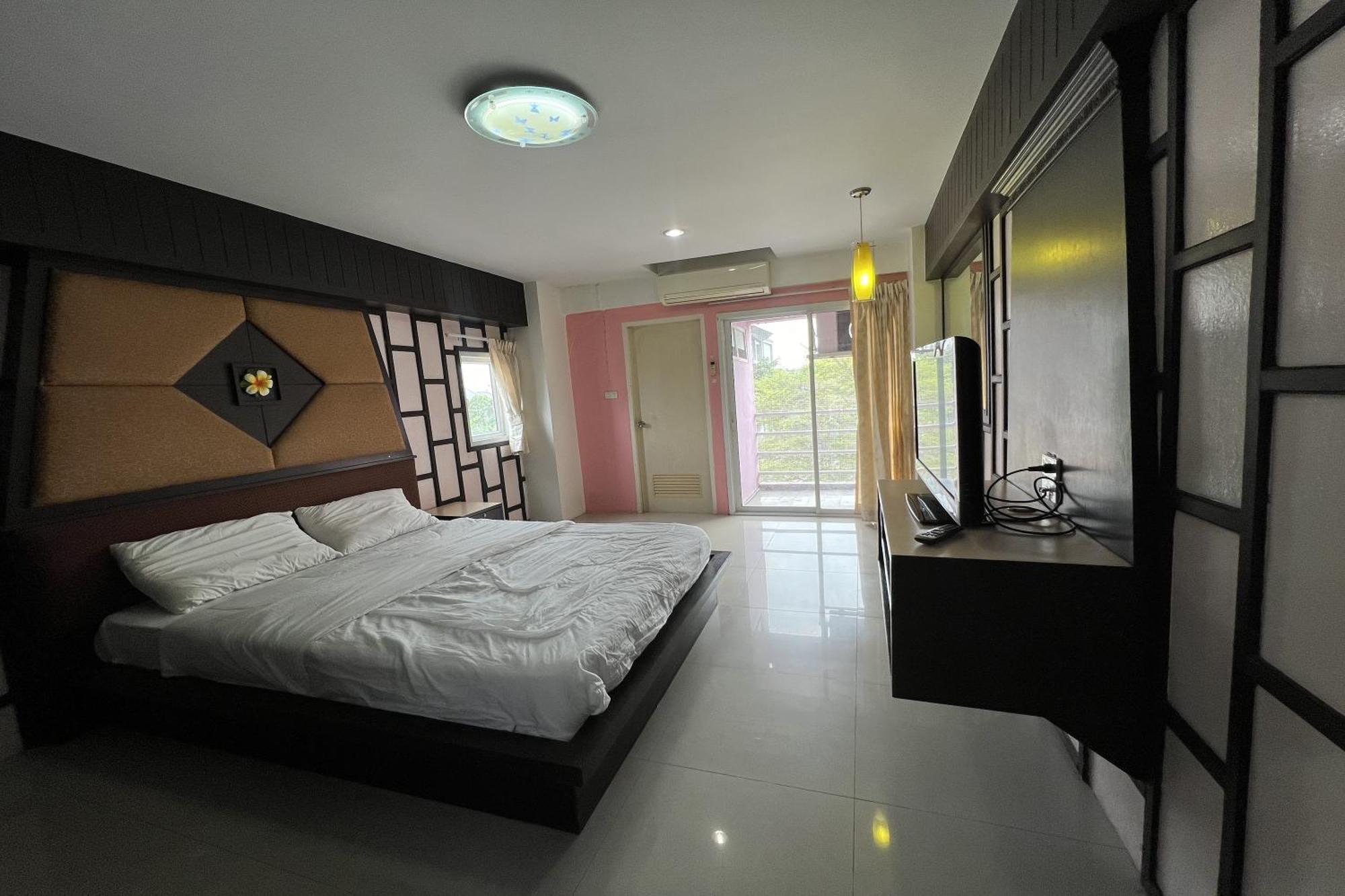 Phongsathon Mansion Apartment Bangkok