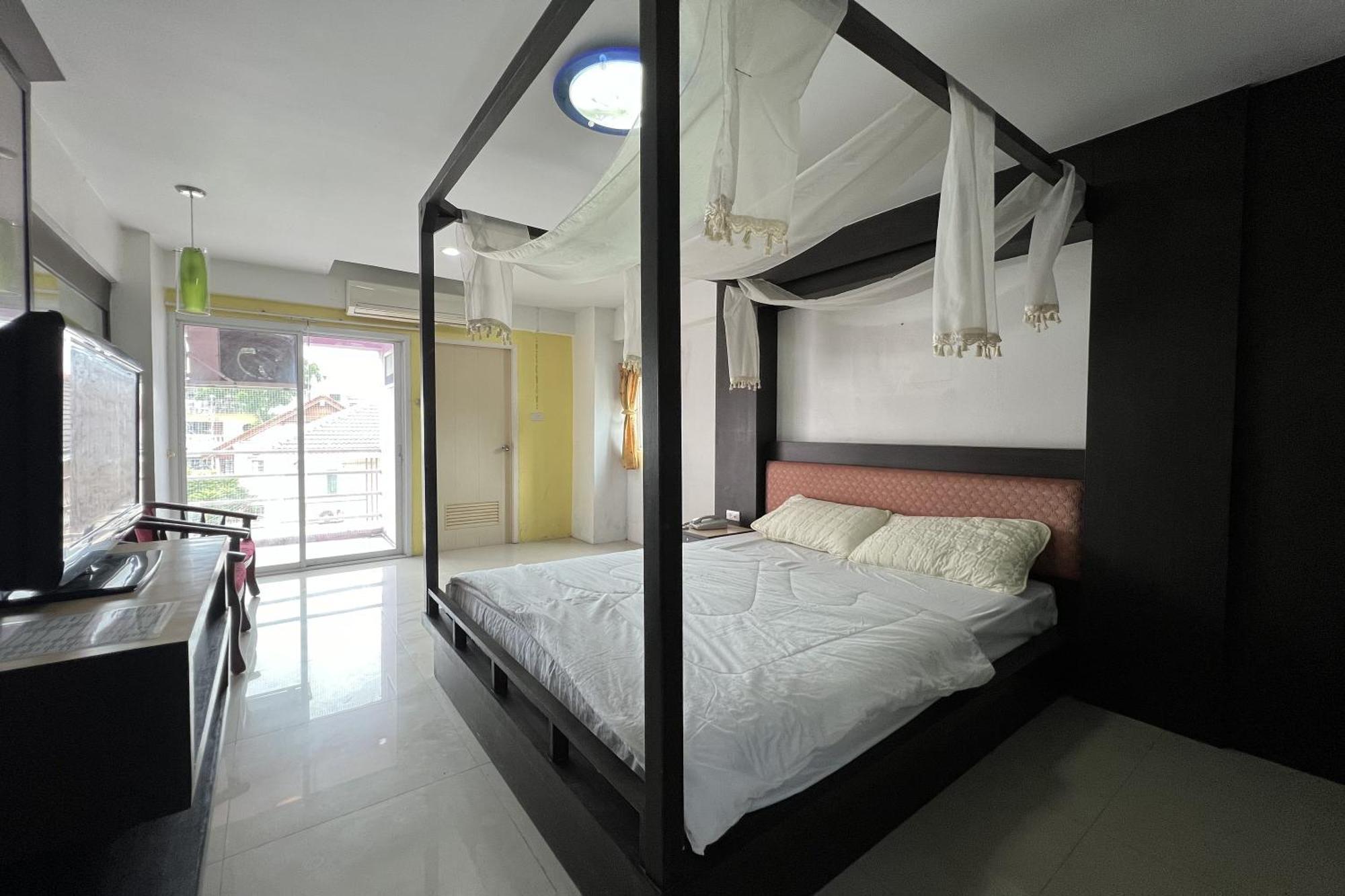 Apartment Phongsathon Mansion Bangkok