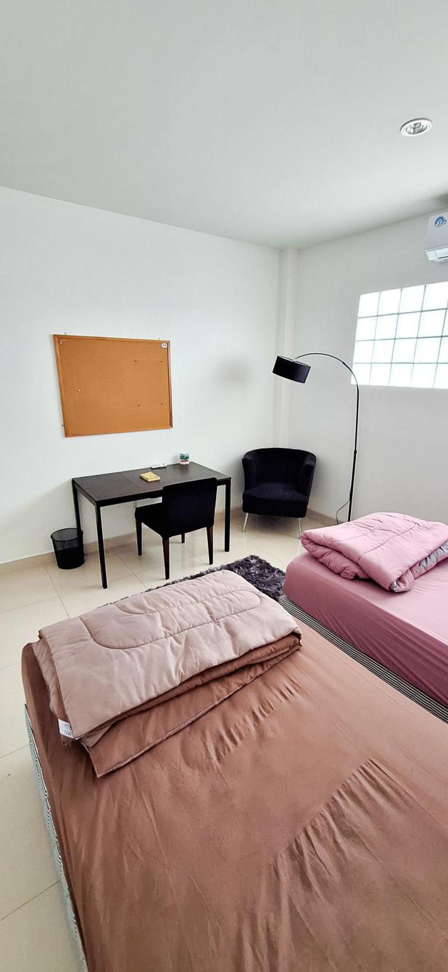 Pinklao Traveler's House Accommodatie bij particulieren