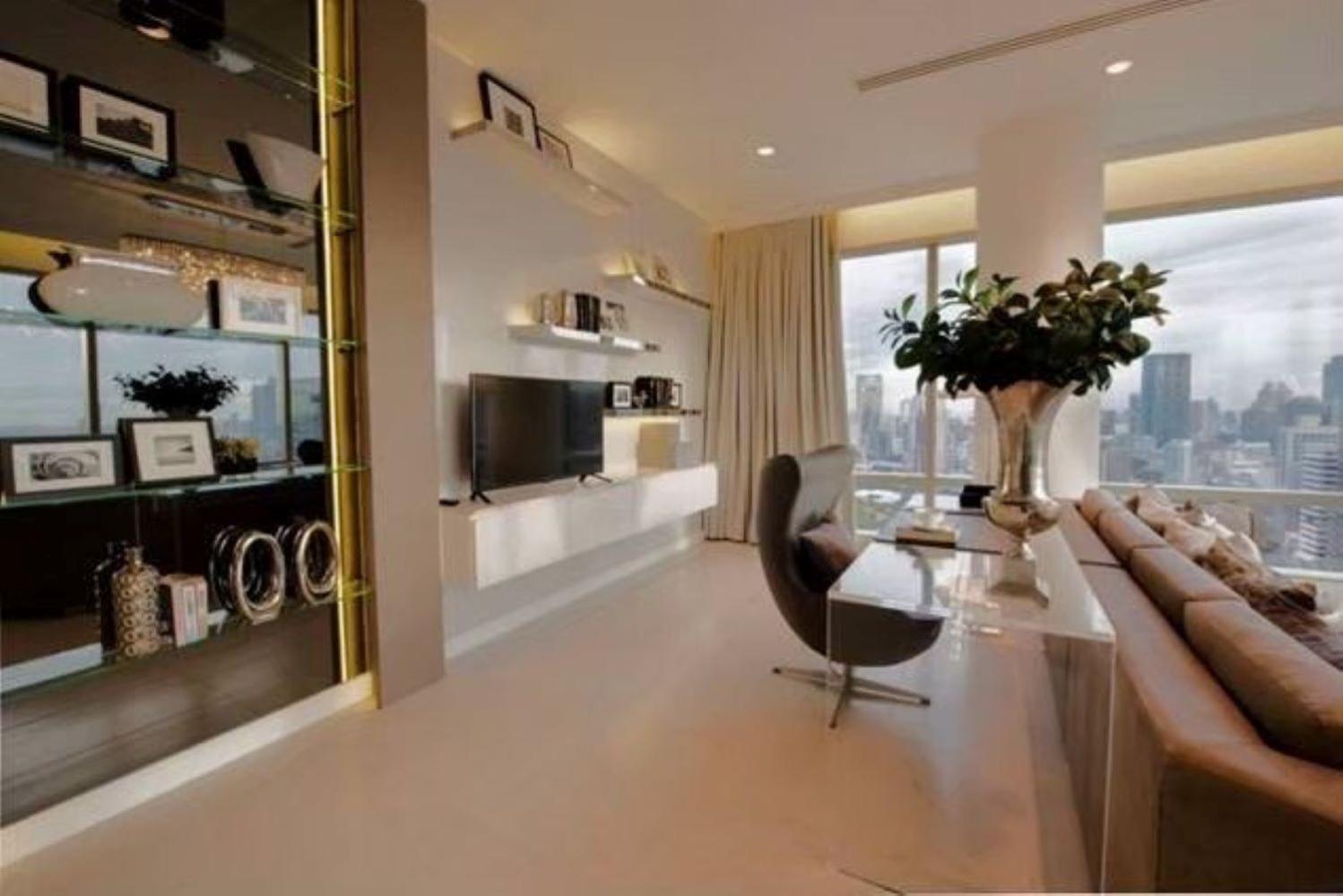 Elegant 2-bedroom Luxury Duplex On The 32nd Floor Of 185 Rajadamri Apartment *