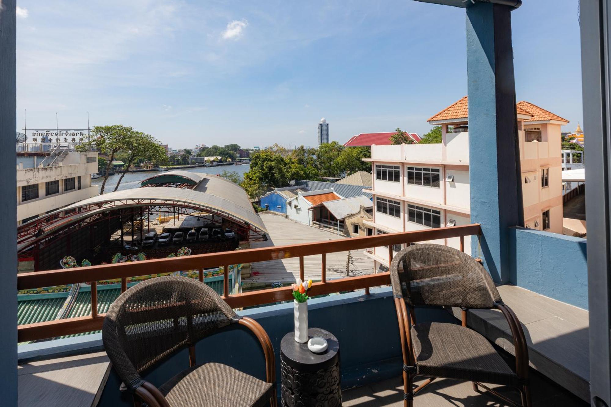Riverview Guest house 2*