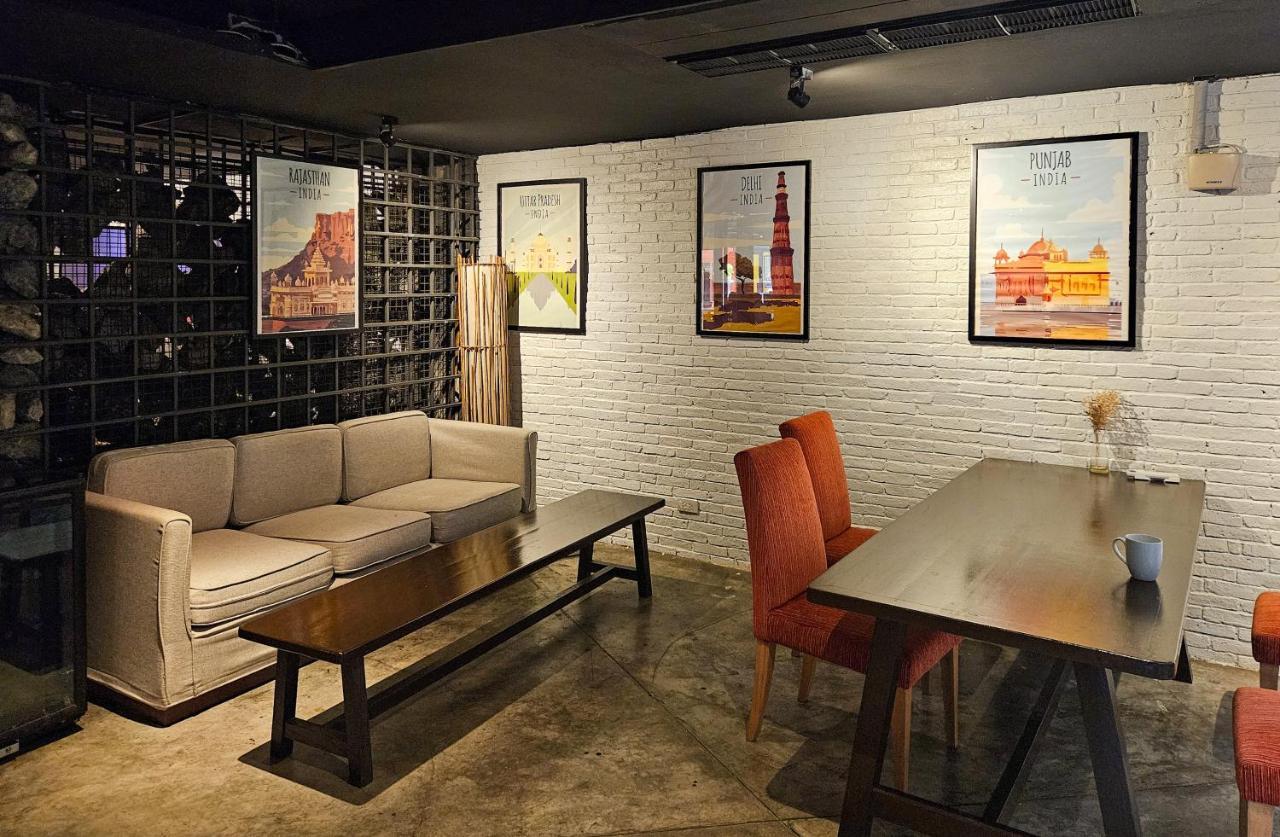 Oakwood Sukhumvit 24 Hotel 4*