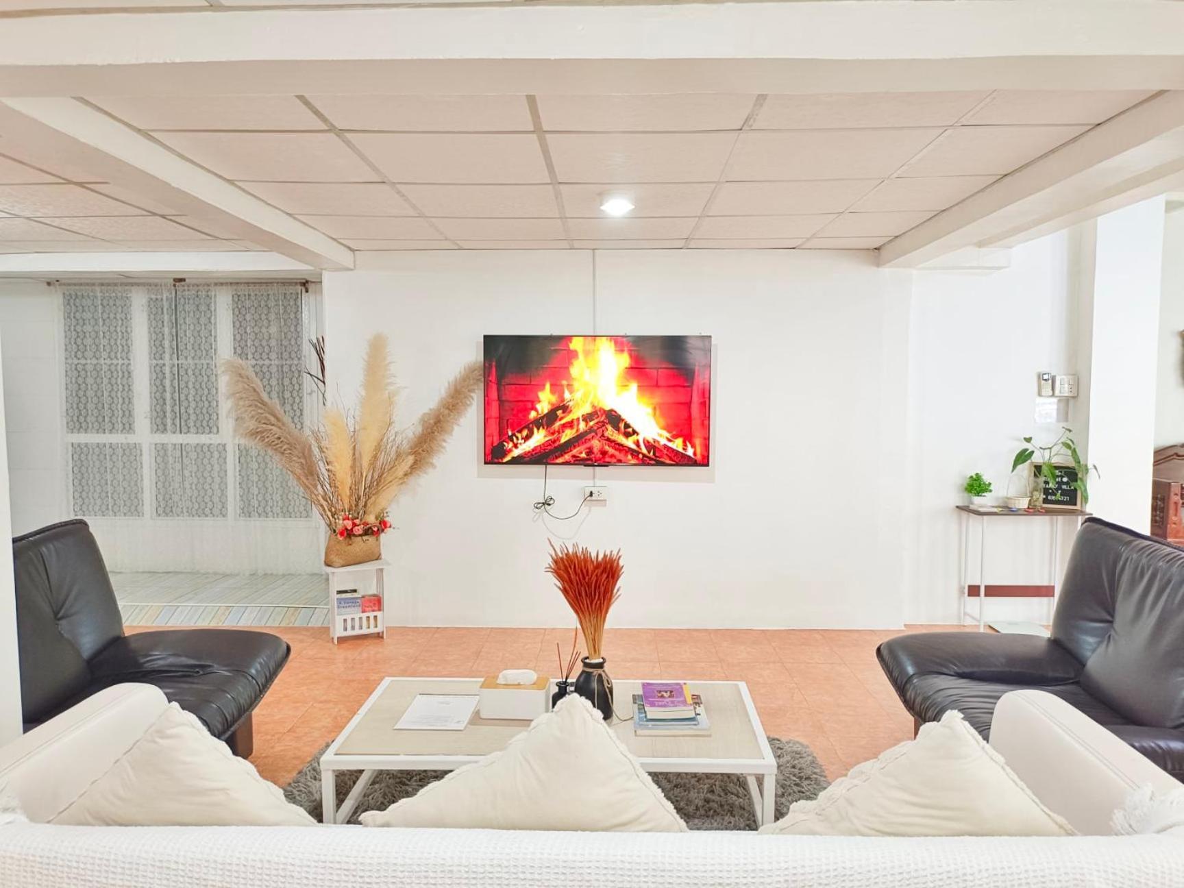 Getaway - 4 Bedroom,6 Beds And 5 Bathroom Villa