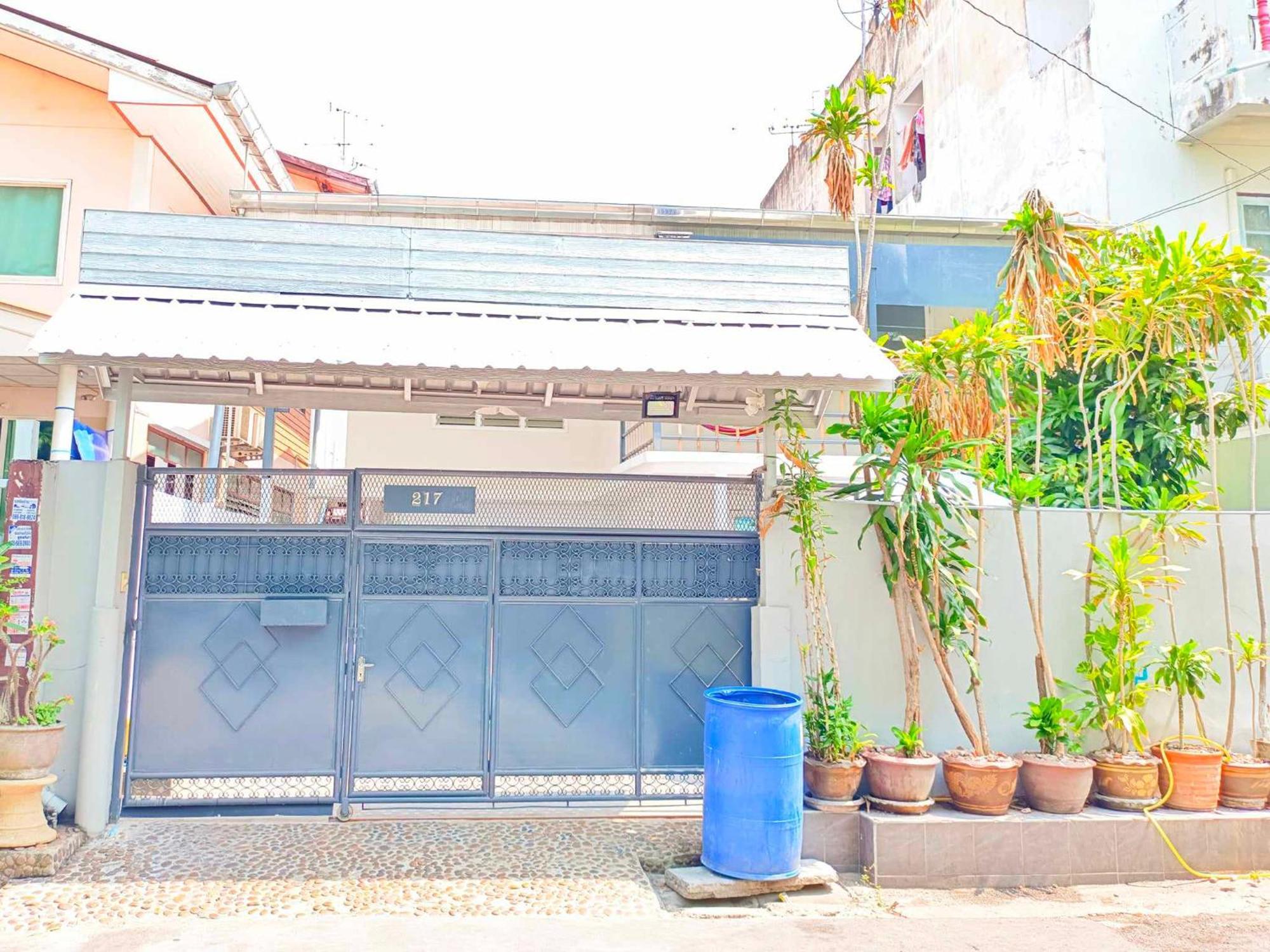 Getaway - 4 Bedroom,6 Beds And 5 Bathroom Villa Bangkok