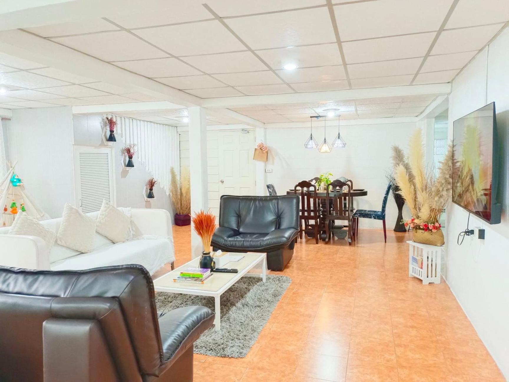 Villa Getaway - 4 Bedroom,6 Beds And 5 Bathroom *