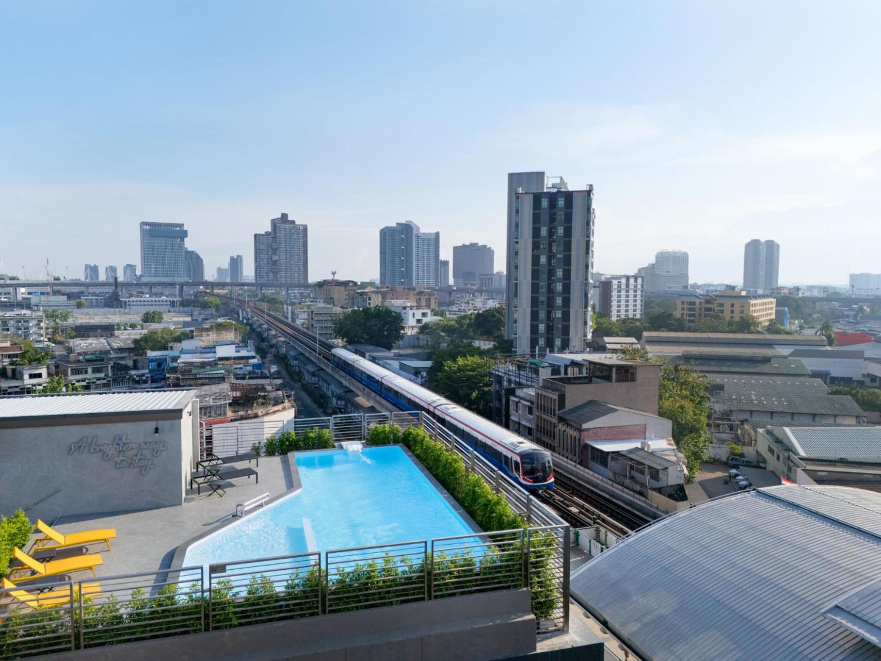 Lumen Udomsuk Station Hotel Bangkok