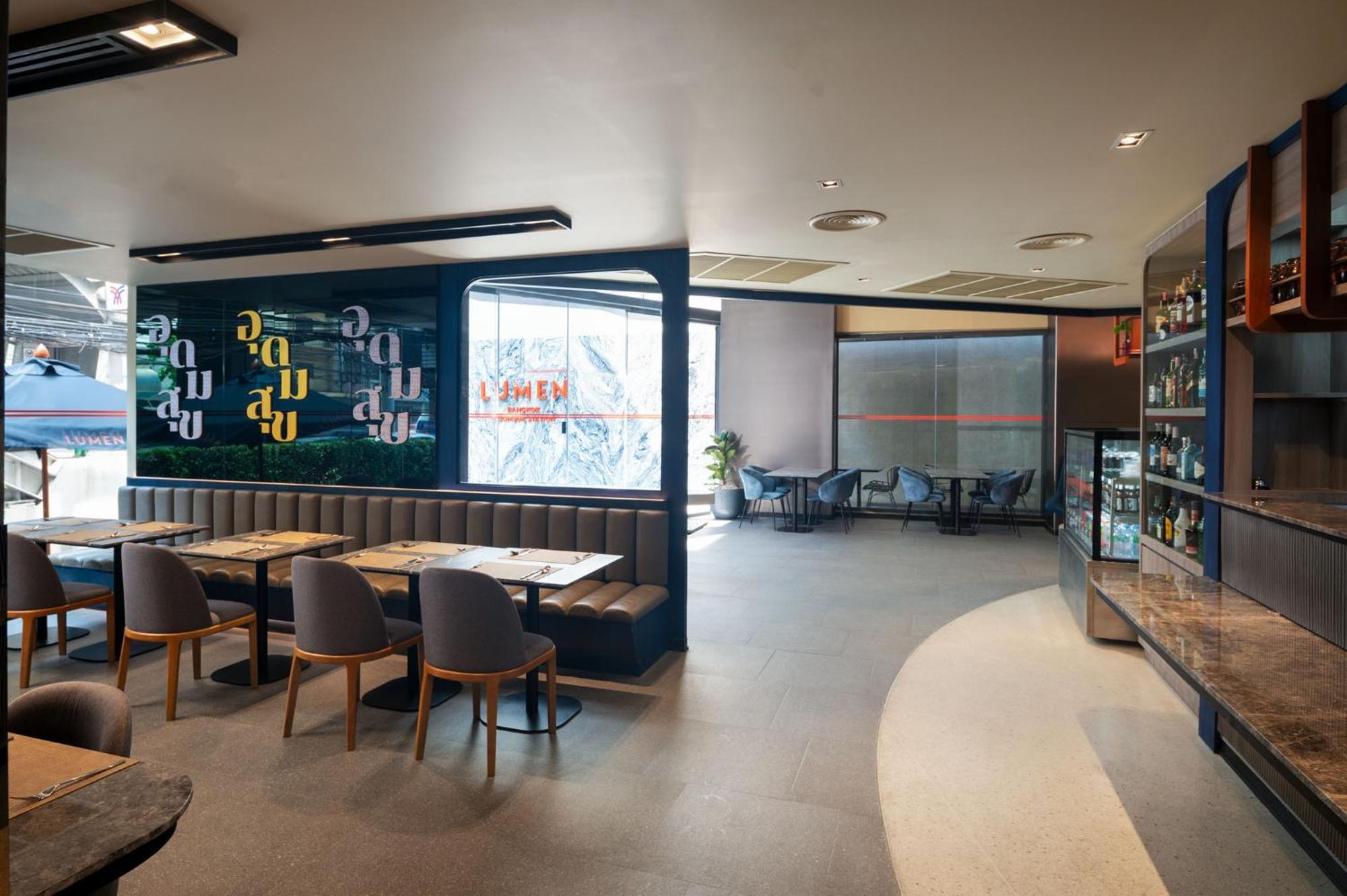 Lumen Udomsuk Station Hotel