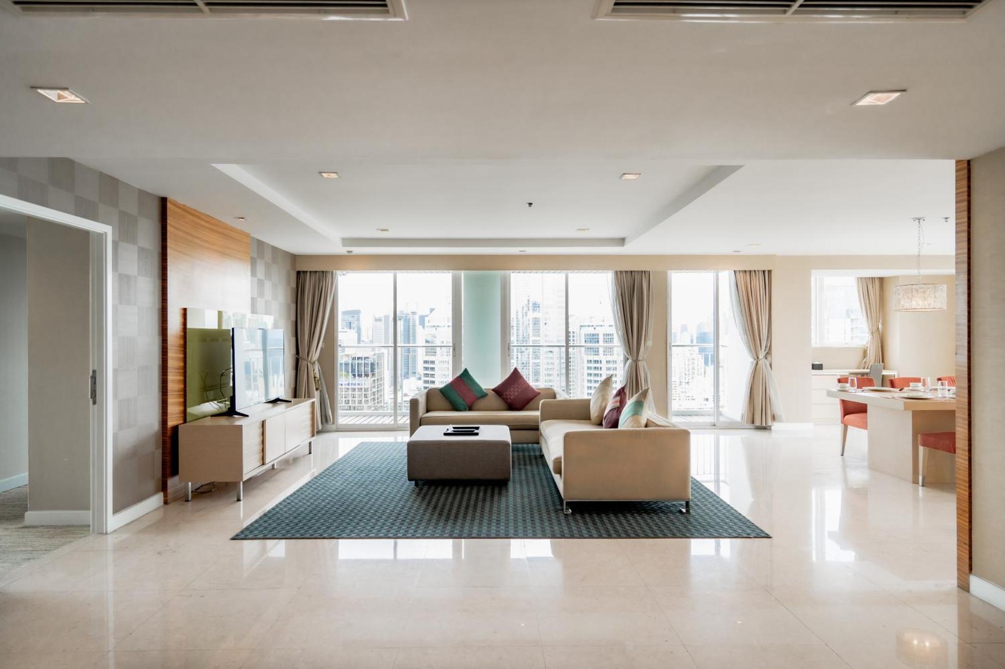 Urbana Langsuan Bangkok
