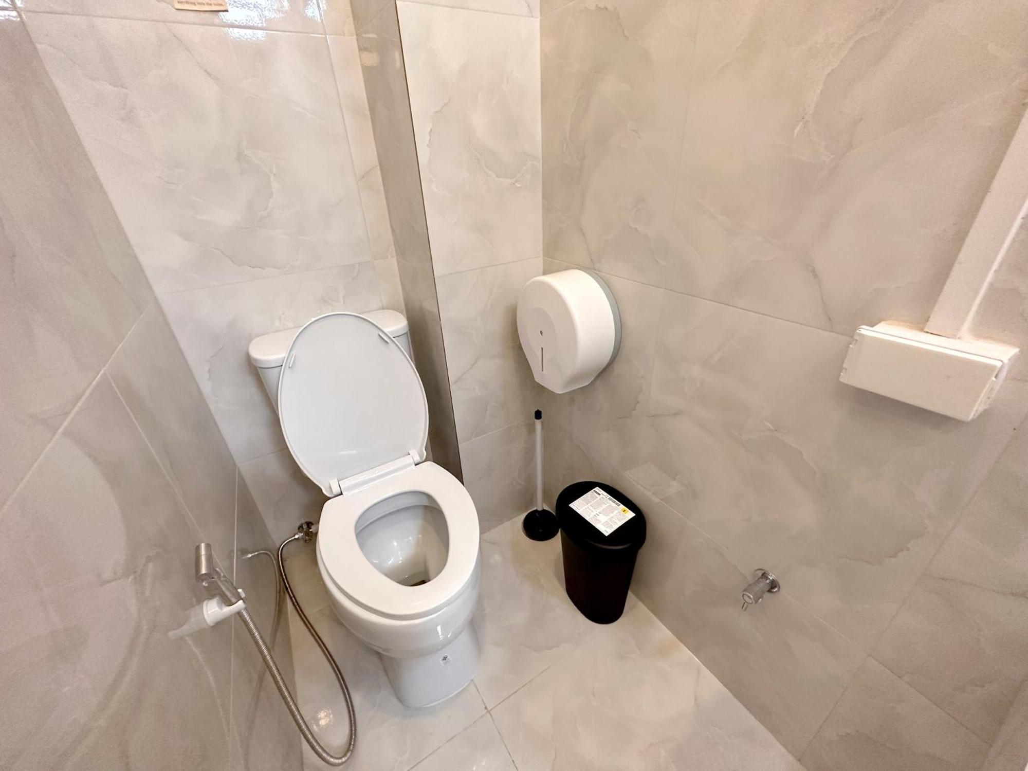 Na Ekkamai Apartment
