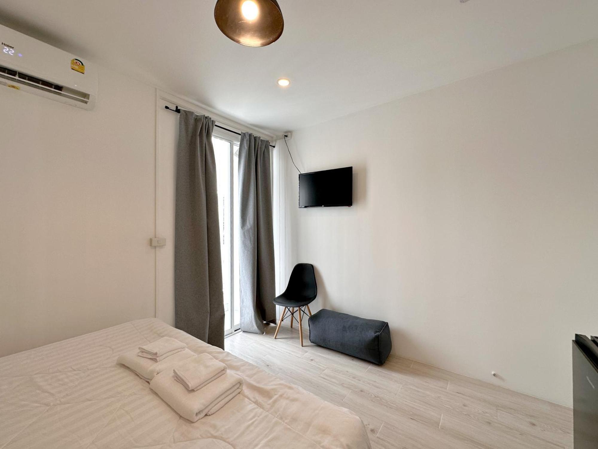 Na Ekkamai Apartment