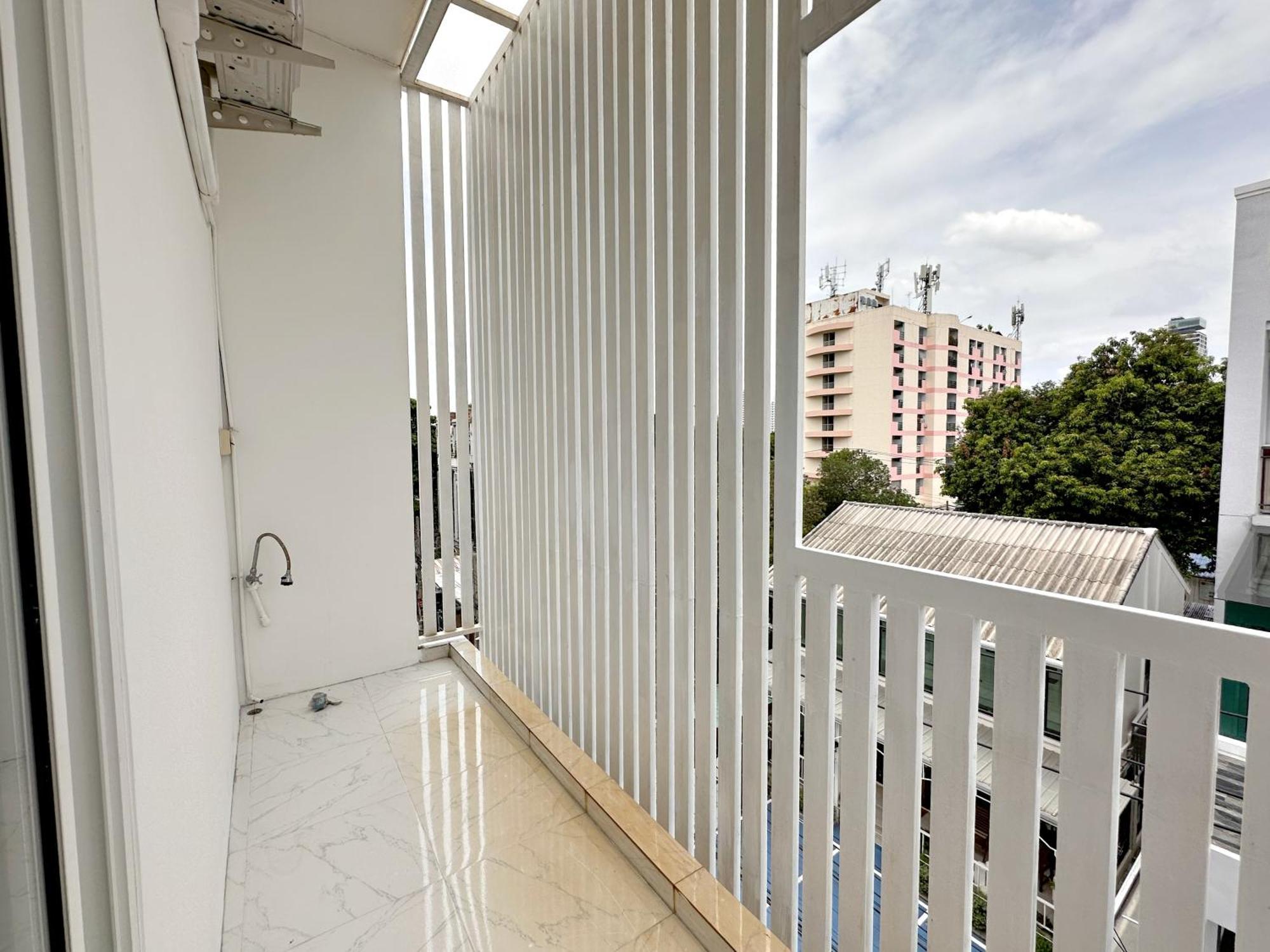 Apartment Na Ekkamai *