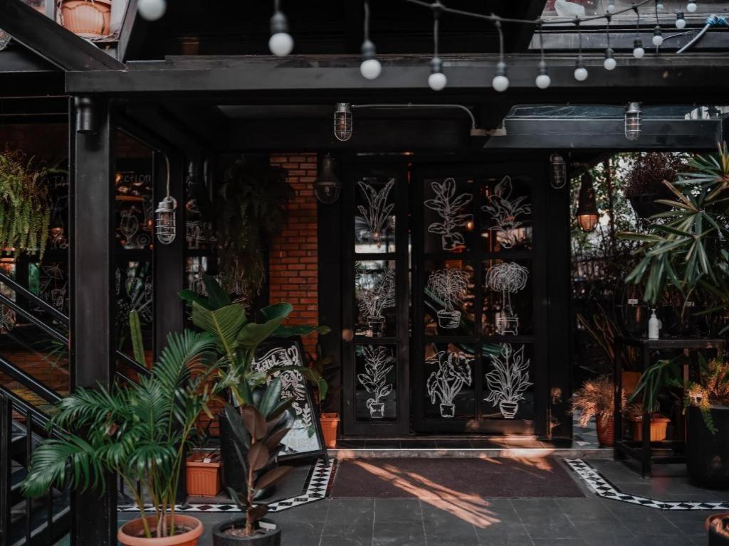 Letana Samuprakarn Hotel
