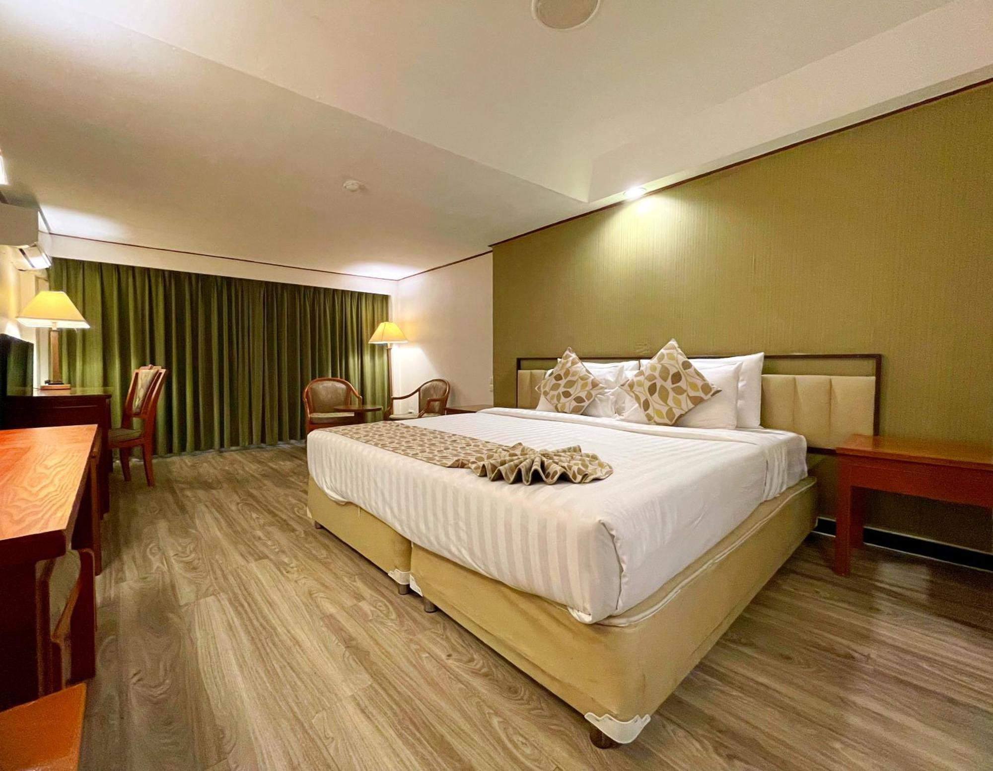 Arawana Regency Park Sukhumvit Hotel Bangkok
