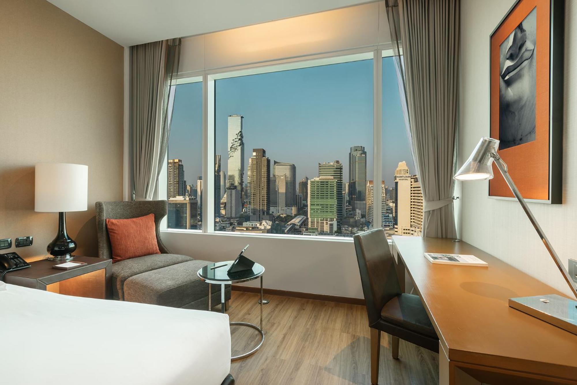 Eastin Grand Sathorn 5*