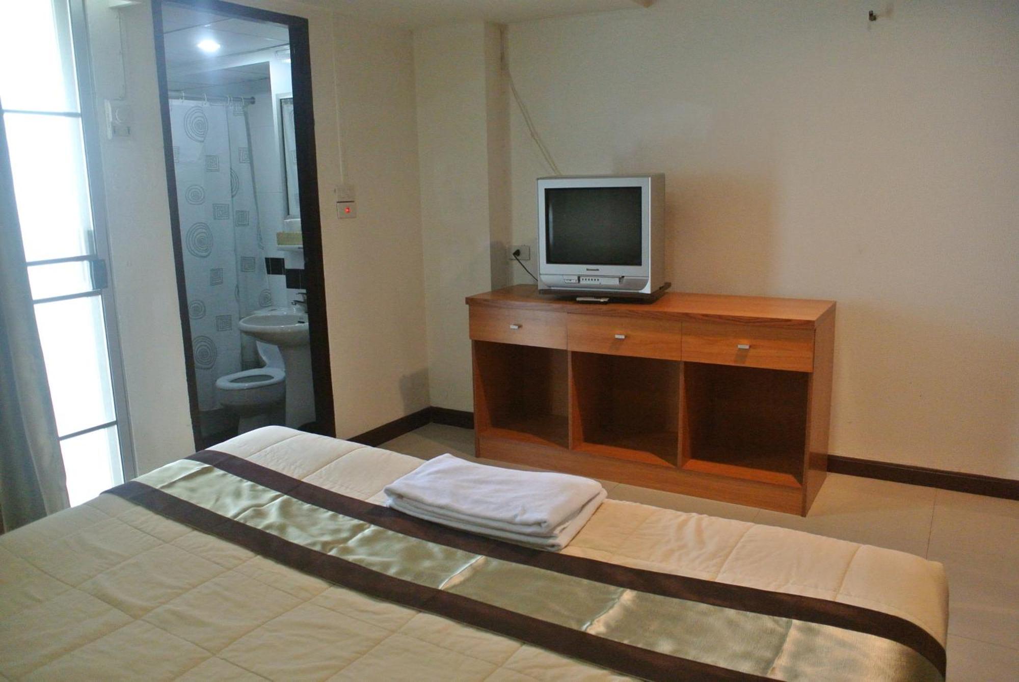 Nanatai Hotel