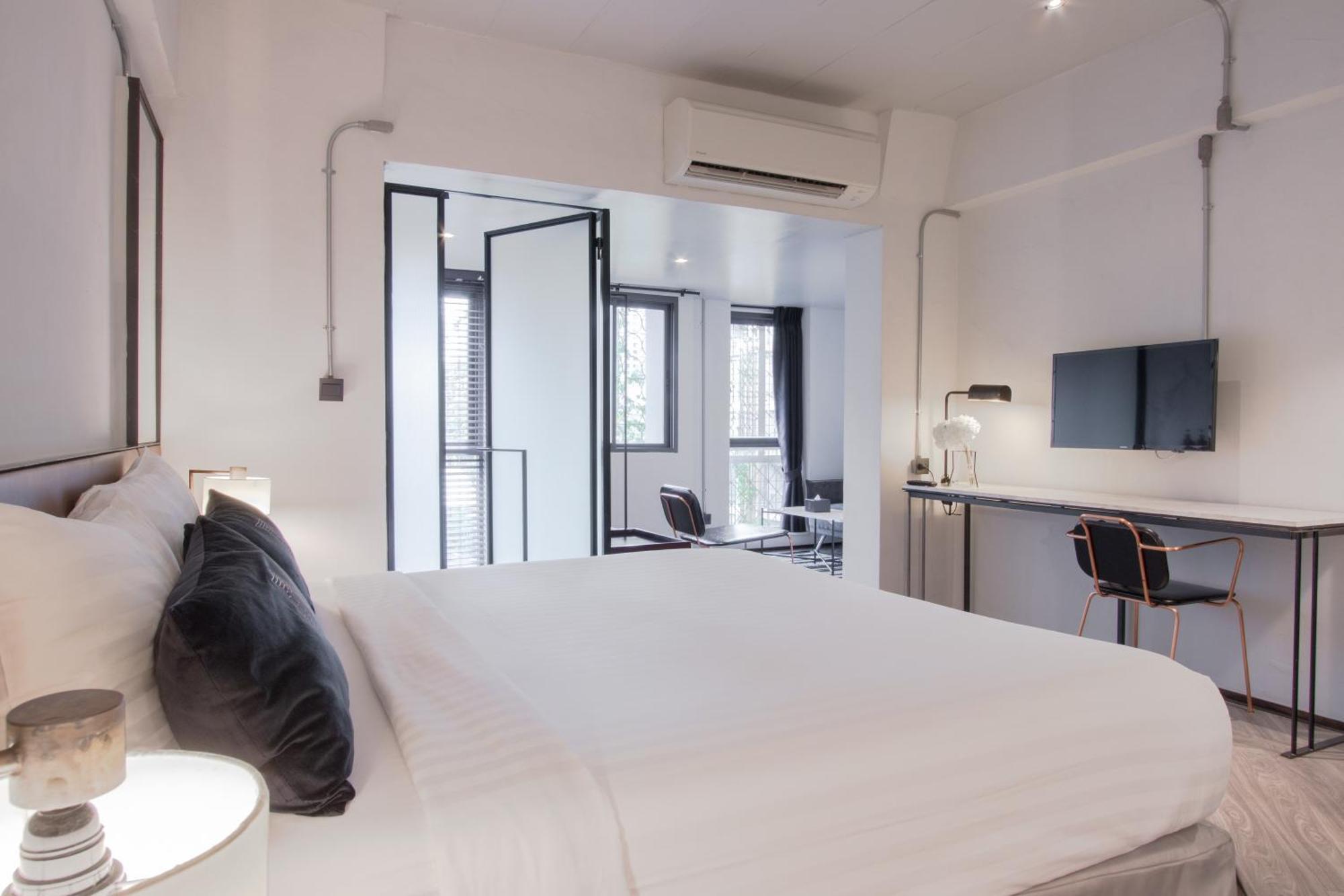 Hotel Ir-on
