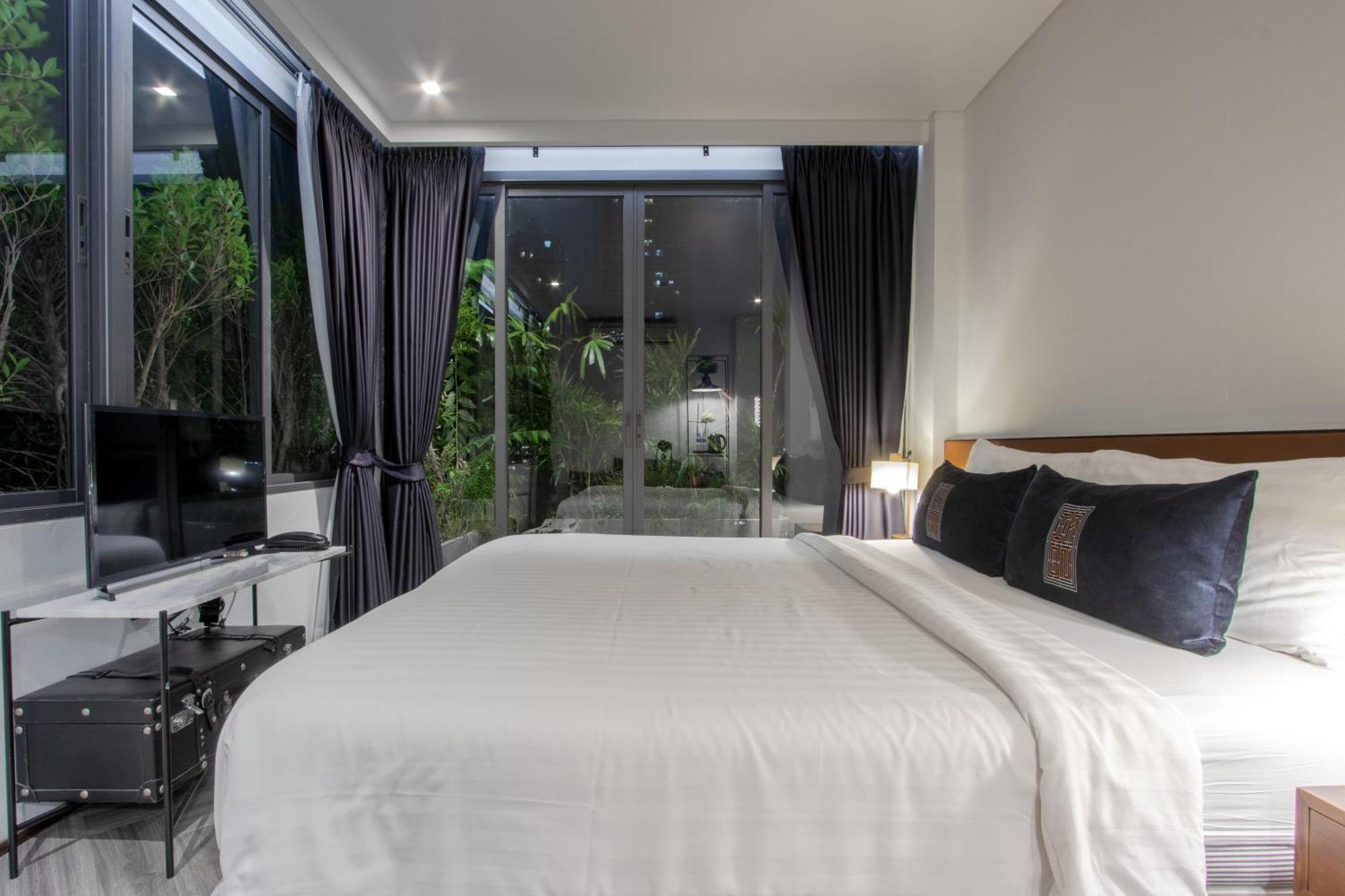 Ir-on Hotel 3*