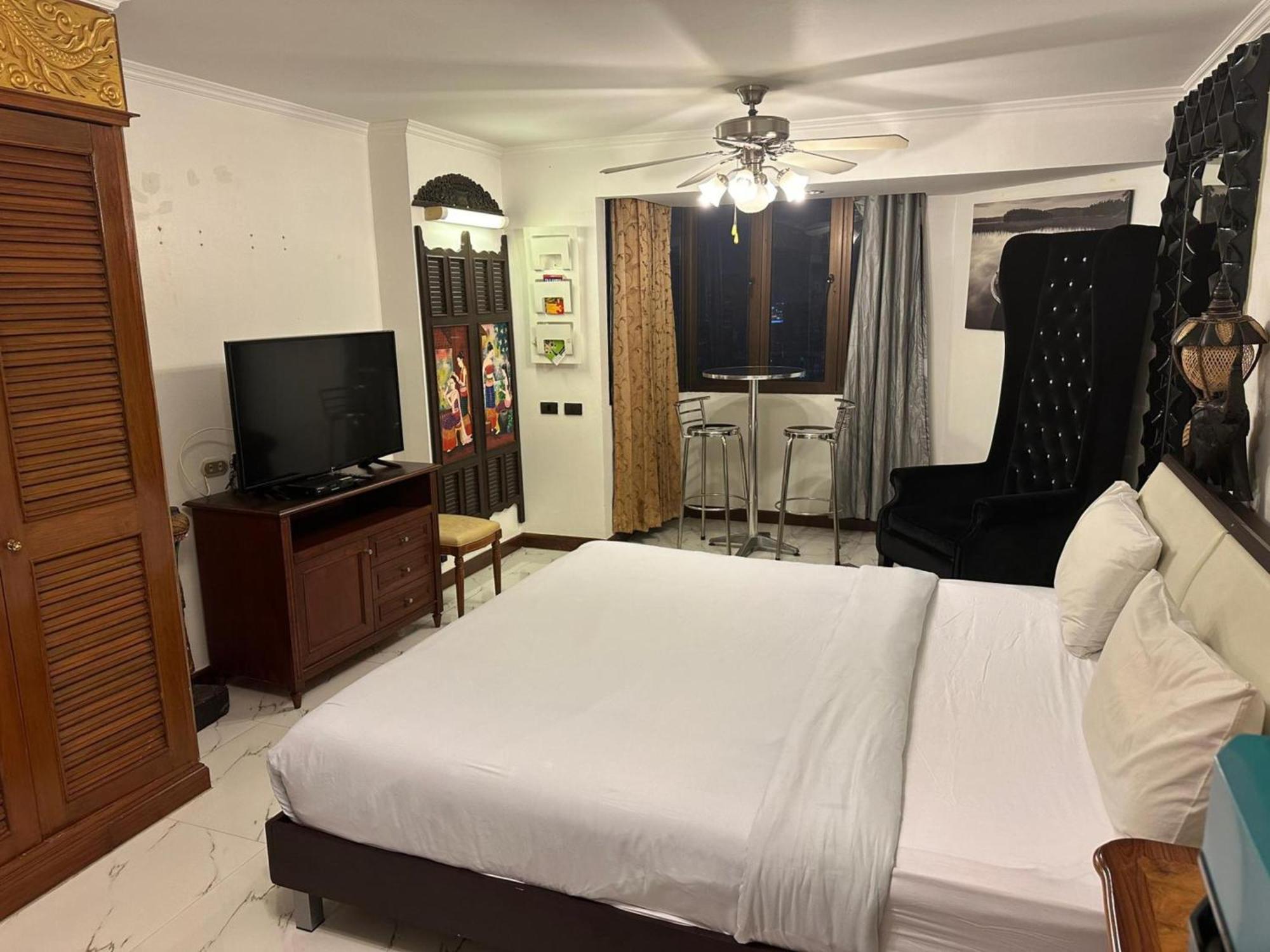Omni Tower Cozy By Direct * Bangkok