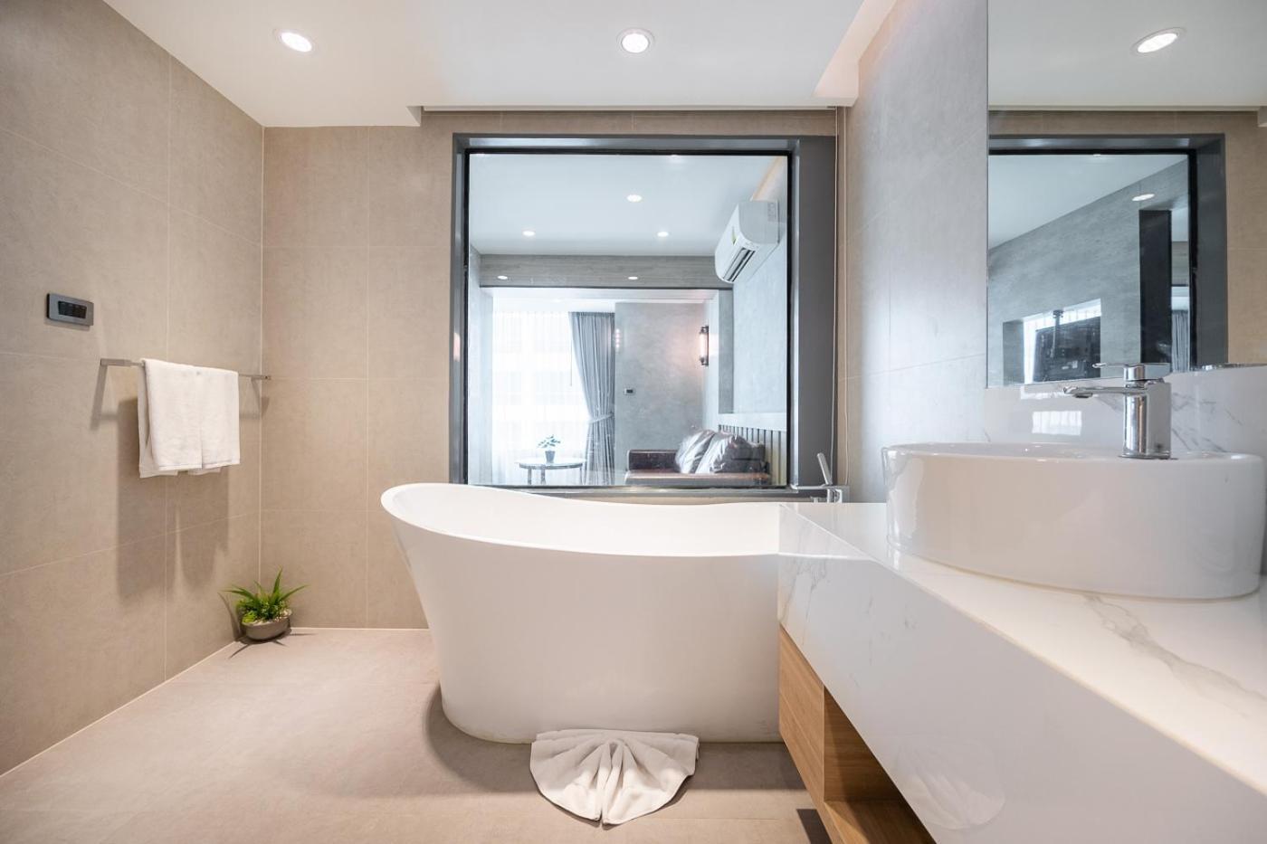 Loft - Sha Extra Hotel Bangkok